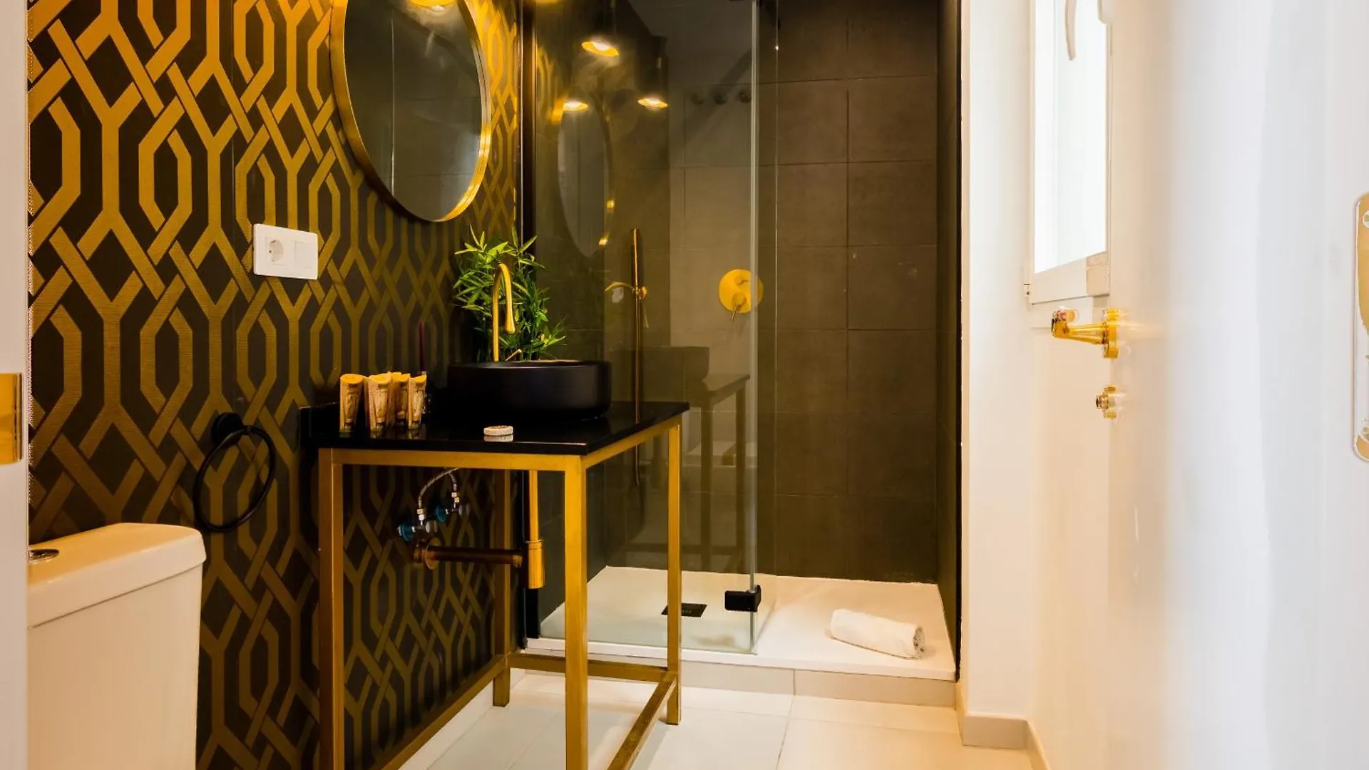 Reformed And Comfy- 2Bd 2Bth- Arenal Appartement Sevilla