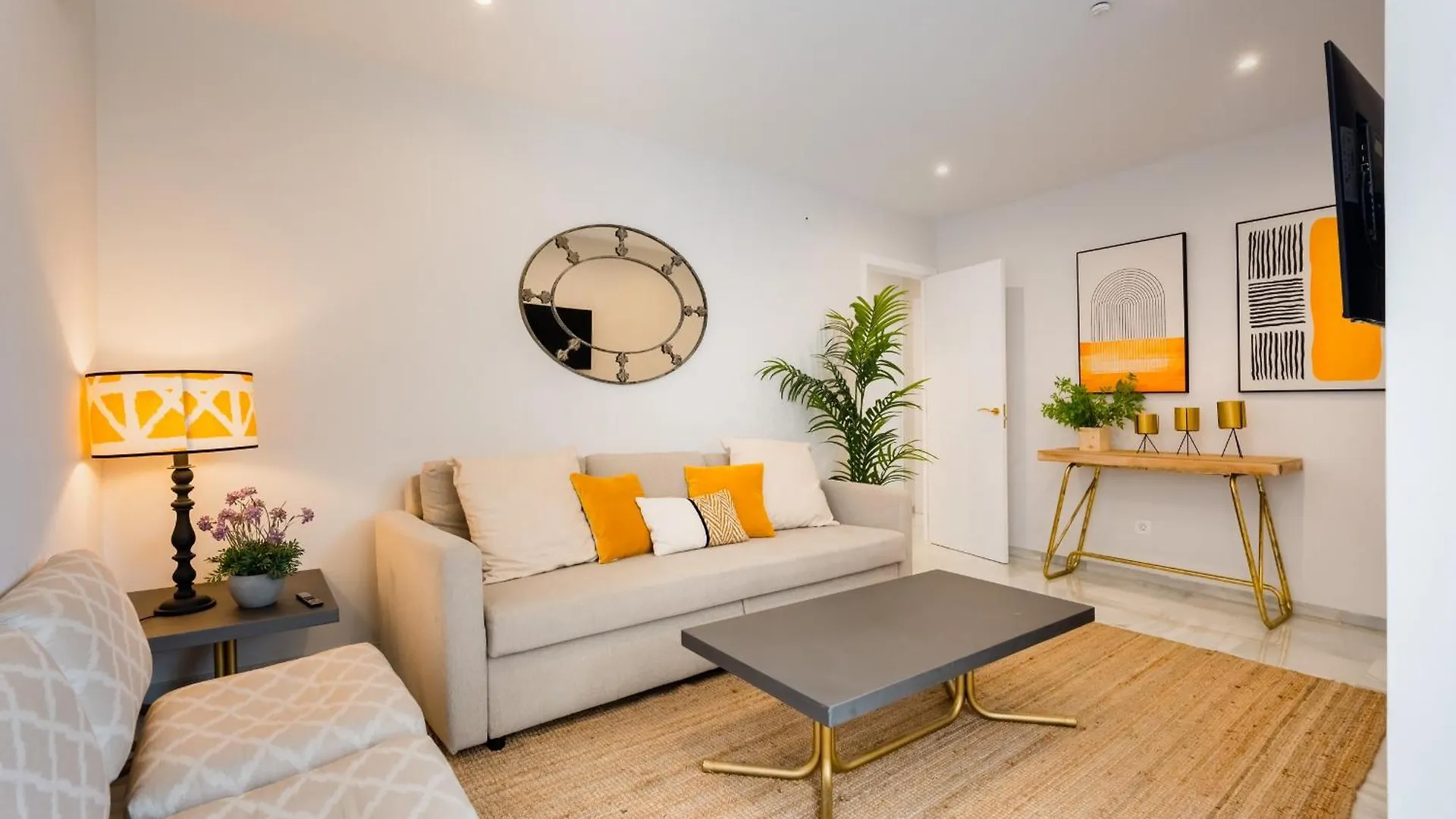 شقة Reformed And Comfy- 2Bd 2Bth- Arenal إشبيلية