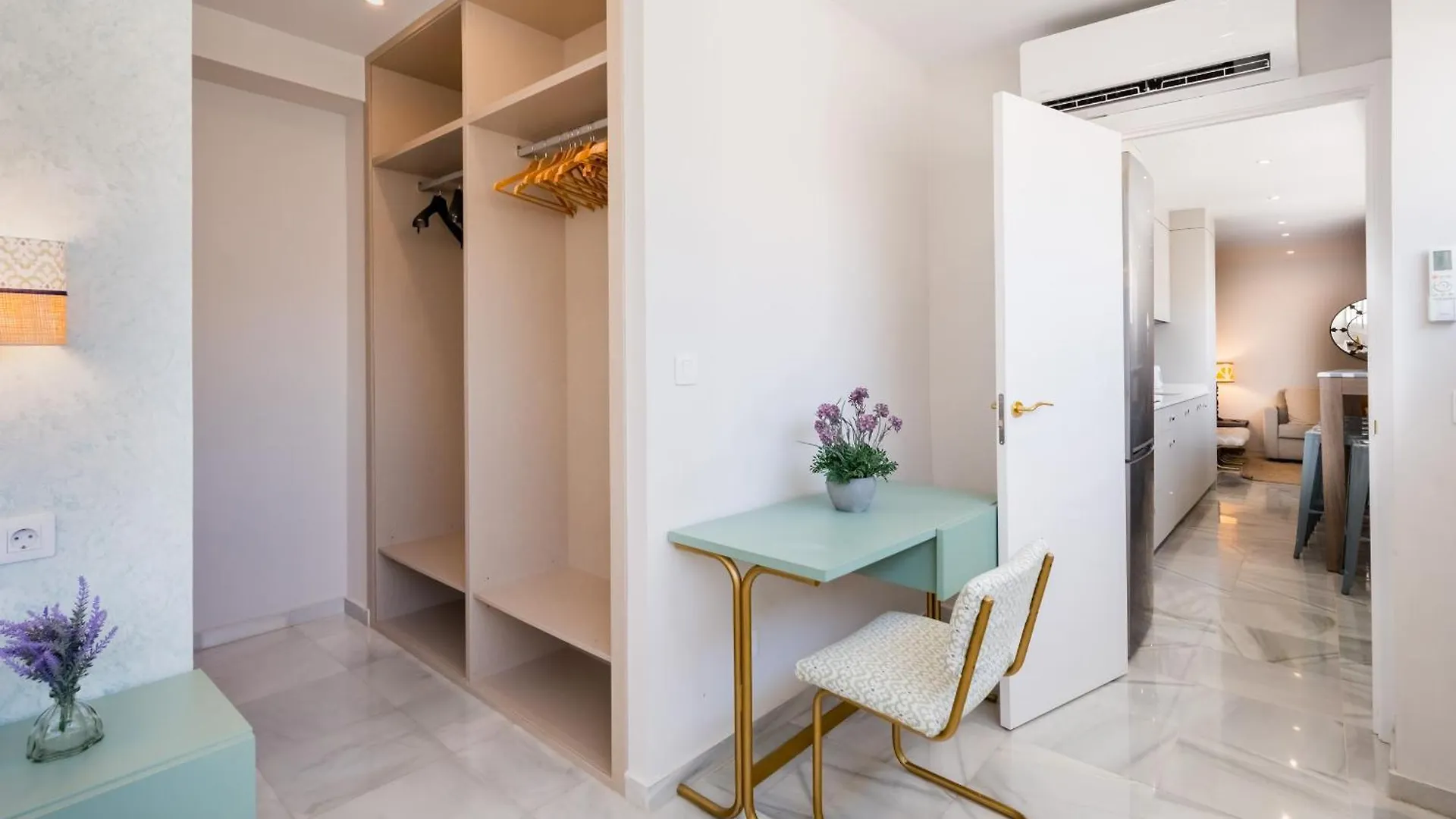 شقة Reformed And Comfy- 2Bd 2Bth- Arenal إشبيلية